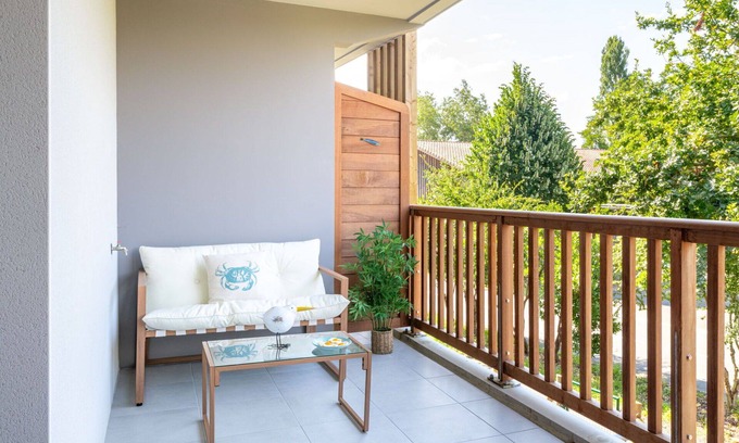 Lit-et-Mixe Apartment | Lovely apartment for 4 guests with WIFI, A/C, TV, balcony, pets allowed and parking