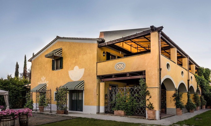 Montespertoli Apartment | Lovely apartment for 4 guests with pool, WIFI and TV