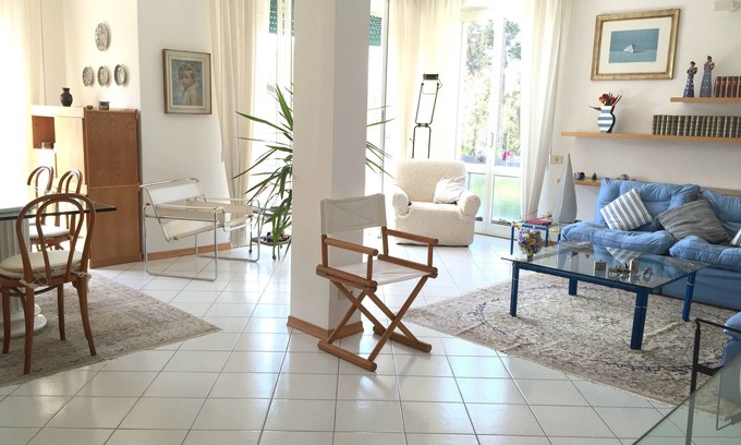 Viareggio Apartment | Lovely apartment facing the pine forest and near to the sea