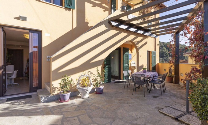 Vendone Apartment | Lovely apartment for 6 guests with A/C, WIFI, TV, terrace, pets allowed and parking