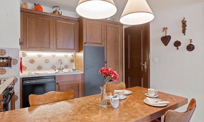 Parpan Apartment | Lovely apartment for 3 guests with TV and balcony