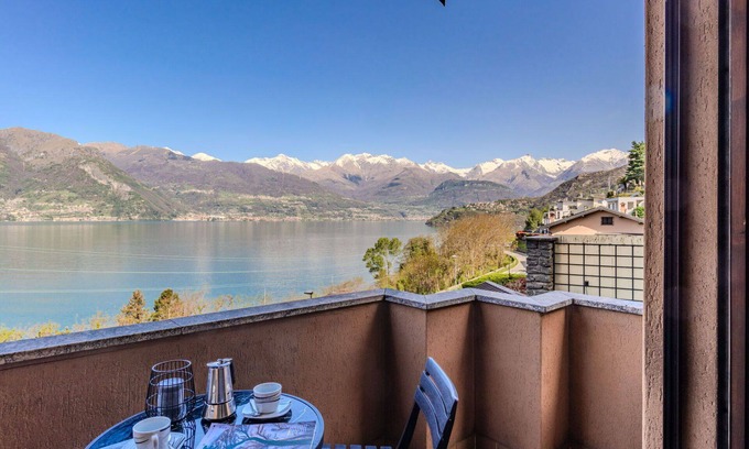 Dorio Apartment | Lovely apartment for 4 people with WIFI, TV, balcony and panoramic view