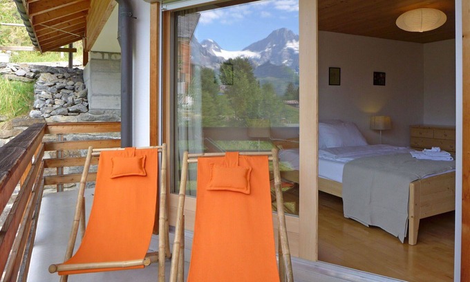 Murren Apartment | Lovely apartment for 5 guests with WIFI, TV and balcony