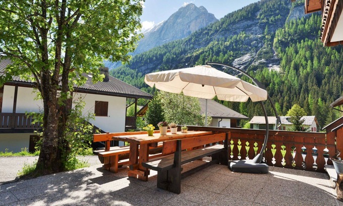 Penia Apartment | Lovely apartment for 6 people with WIFI, TV and patio