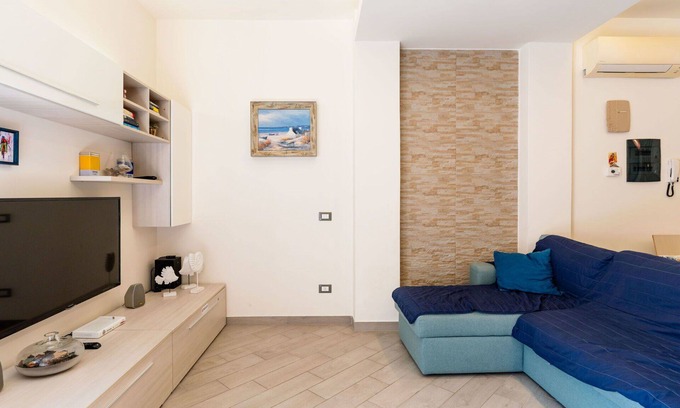 Ceriale Apartment | Lovely apartment for 6 people with A/C, WIFI and terrace