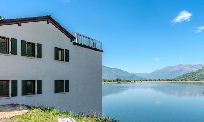 Verceia Apartment | Lovely apartment for 6 people with A/C, WIFI, TV and terrace