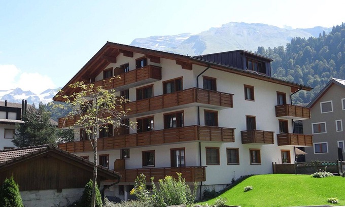 Engelberg Apartment | Lovely apartment for 8 people with WIFI, TV and balcony