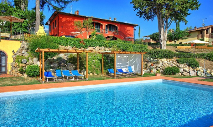 Certaldo Apartment | Lovely apartment for 6 guests with A/C, pool, WIFI, TV and panoramic view, close to San Gimignano
