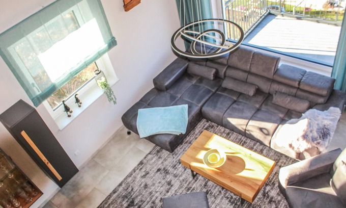 Kurrenberg Apartment | Lovely apartment in Burgen with WiFi