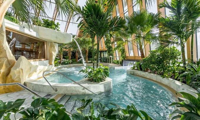 Hattigny House | Lovely apartment in villa for 4 people with pool, WIFI, TV and terrace