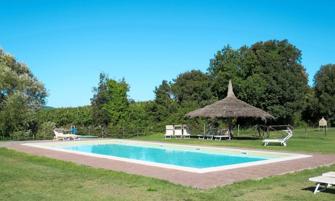 Pomarance House | Lovely apartment in villa with A/C, hot tub, WIFI, pool, TV, patio, pets allowed and parking