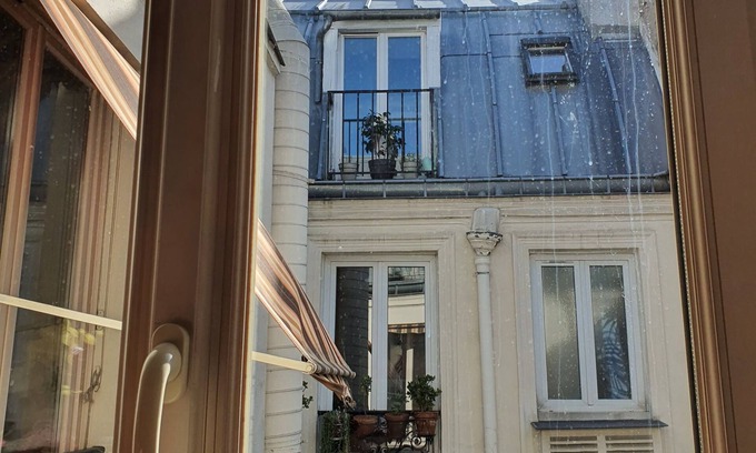 Notre Dame Apartment | Lovely Apartment Notre Dame