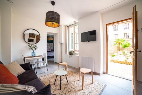 Saint-Louis Apartment | Lovely Apartment Palace of Versailles