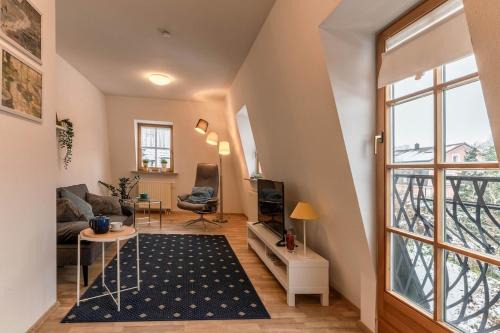 Sudstadt Apartment | Lovely Apartment Quiet, bright, generous for two, private parking