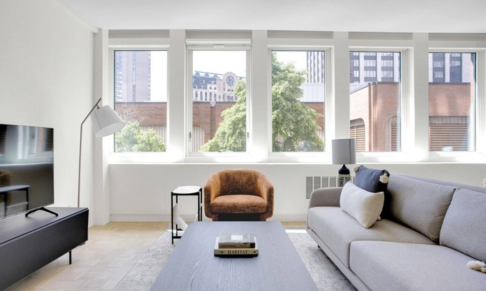 Prudential - St. Botolph Apartment | Lovely Back Bay 1BR, by Blueground