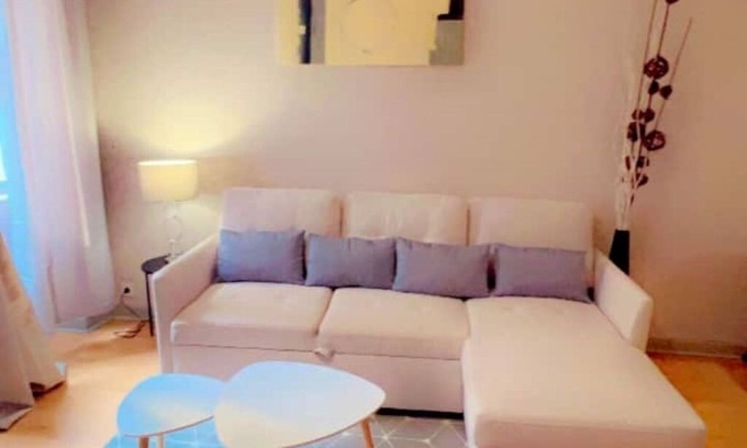 Centre Apartment | Lovely, bright apartment
