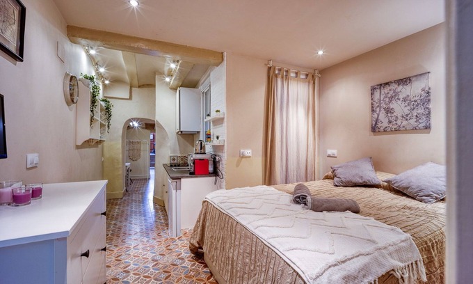 Barrio del Carmen Apartment | Lovely Coquette loft in the ❤️ of Ciutat Vella, El Carmen, Valencia