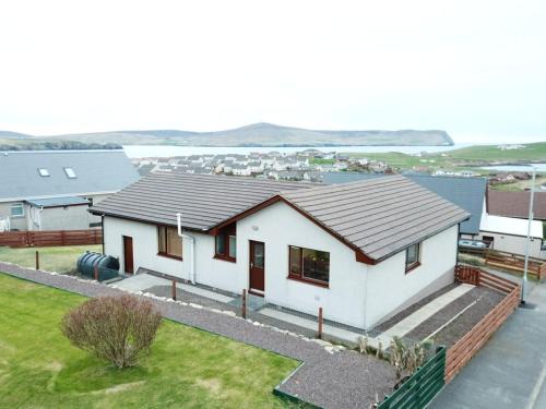 Lerwick Villa | Lovely detached Bungalow