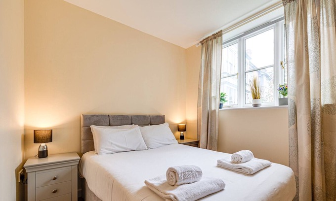 Rotherham Apartment | Lovely Flat in Rotherham