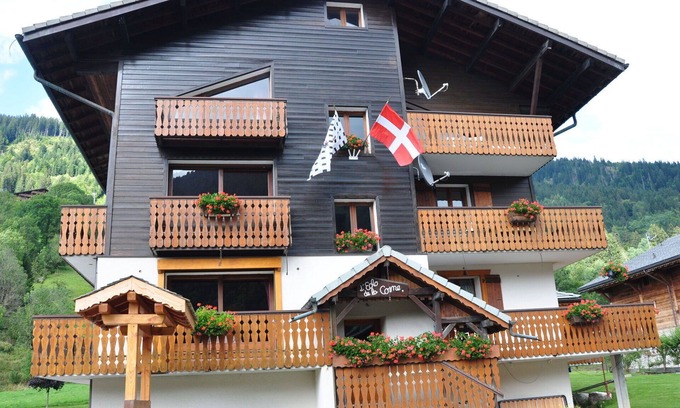 La Chapelle-d'Abondance Apartment | Lovely apartment for 4 guests with WIFI, TV, balcony, pets allowed and panoramic view