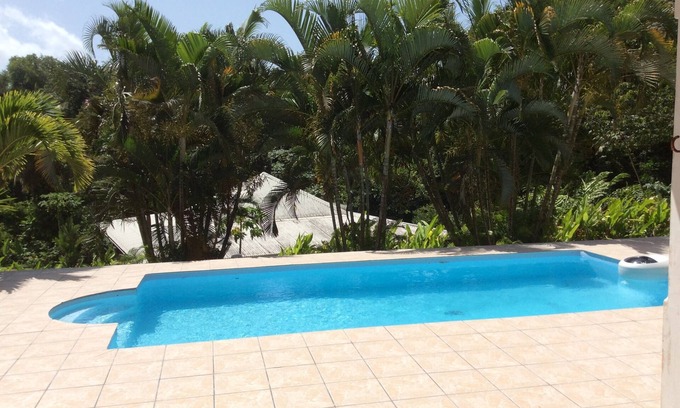 Petit-Bourg Villa | Lovely furnished villa with swimming pool and fiber optic cable, ideally located.