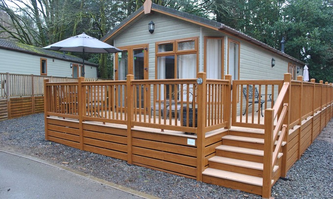 Troutbeck Bridge Cabin | Lovely Holiday Home in the Heart of the Lake District! 5 mins walk to the marina
