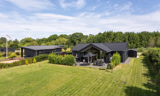 Fjellerup Strand House | Lovely home in Glesborg with kitchen