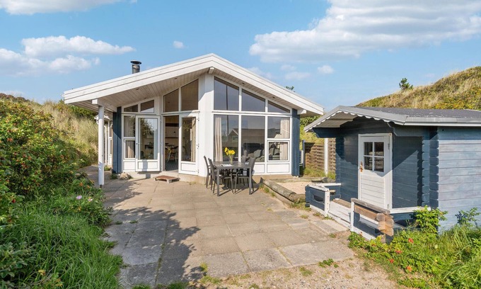 Houvig House | Lovely home in Ringkøbing with WiFi
