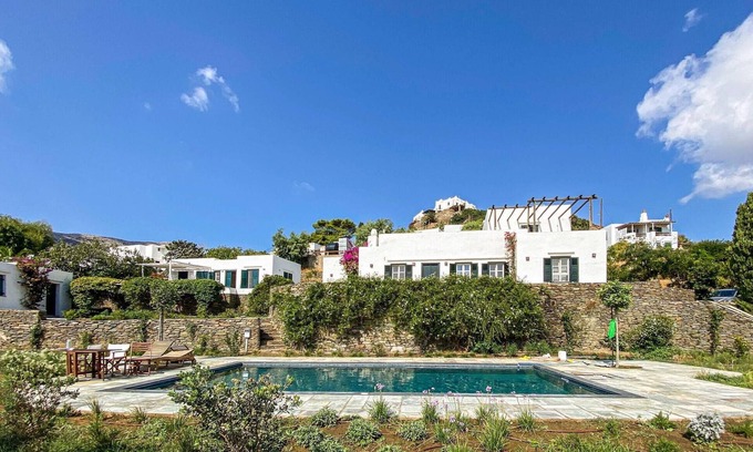 Apollonia House | Lovely home in Sifnos with WiFi