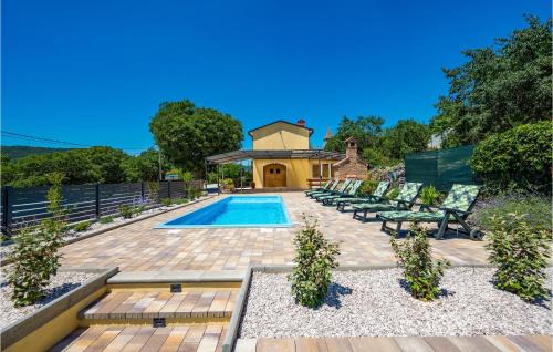 Susnjevica House | Lovely Home In Susnjevica With Kitchen