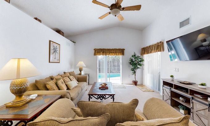 Lindfields House | Lovely home with a private pool, grill, washer/dryer, & AC - snowbird friendly