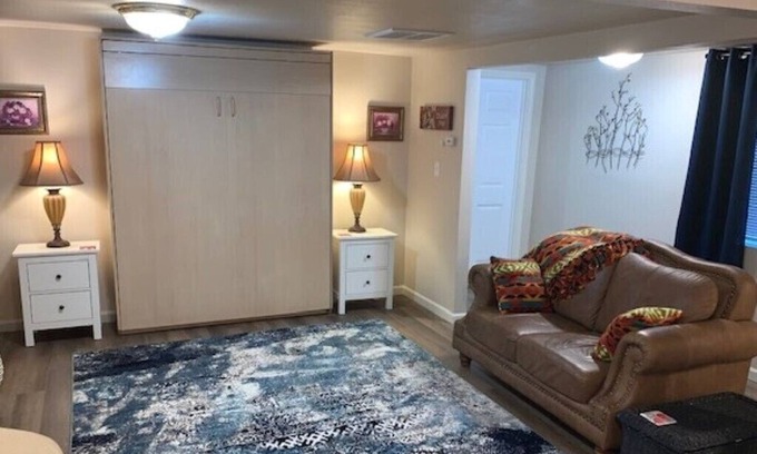 Lovelock Apartment | Lovely Lovelock Landing