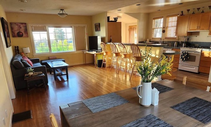 Berkeley Hills House | Lovely Spacious Home ~ Ideal to Explore Berkeley