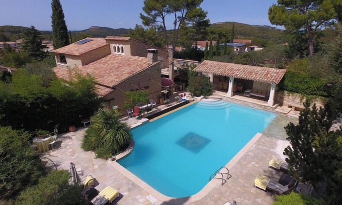 Orgon Other | Lovely stone farmhouse in plein❤️des Alpilles On one hectare of wooded land