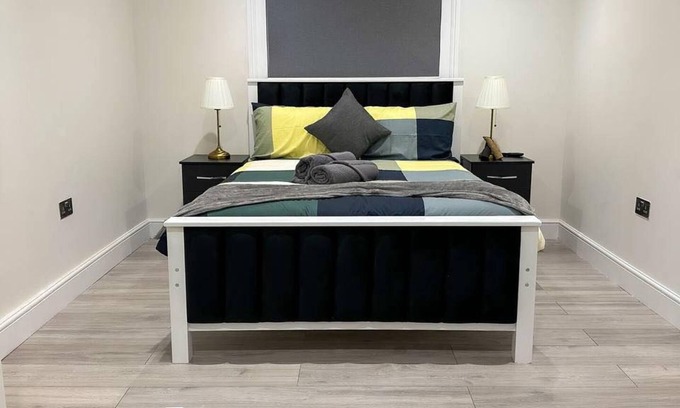 Ealing Apartment | Lovely Studio Ealing