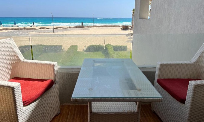 Sidi Abd El-Rahman House | Lovely townhouse directly on the beach northcoast lavista cascada