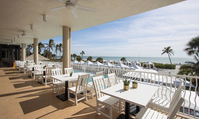 Beachview Country Club Estates Condo | Lovely Vacation Rental Condo On Sanibel - Sundial F205