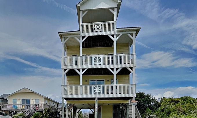 North Topsail Beach House | Lovin' Lowe Tide | Pet-Friendly, Ocean Views