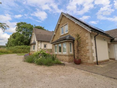 Chipping House | Low Orchard House