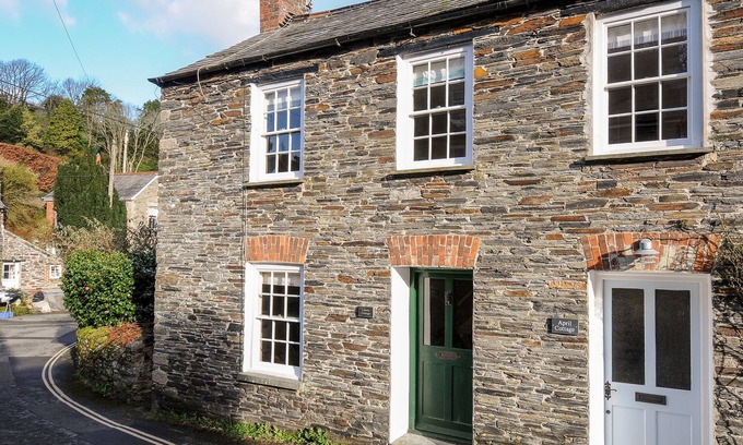 Boscastle Cottage | LOWEN COTTAGE, pet friendly, character holiday cottage in Boscastle