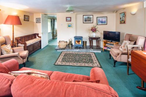 Llangeler House | Lower Cottage Newcastle Emlyn