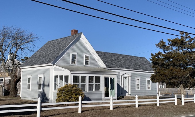 West Dennis House | Lower County Bunk House