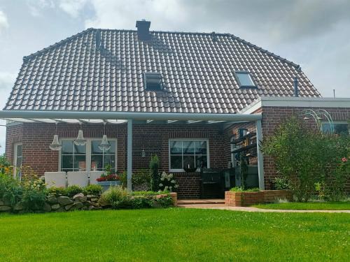 Surwold House | Luana`s White Cottage