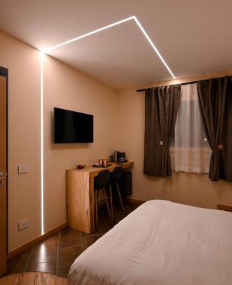 Villa Dalegno House | Lucalì Mountain Room