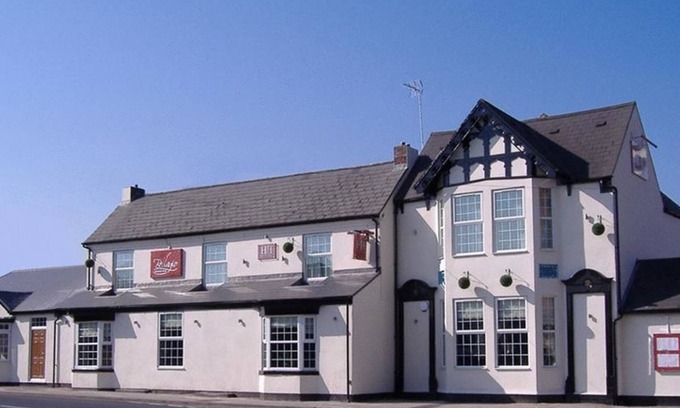 West Bromwich Bed & Breakfast | Lucarelli Inn