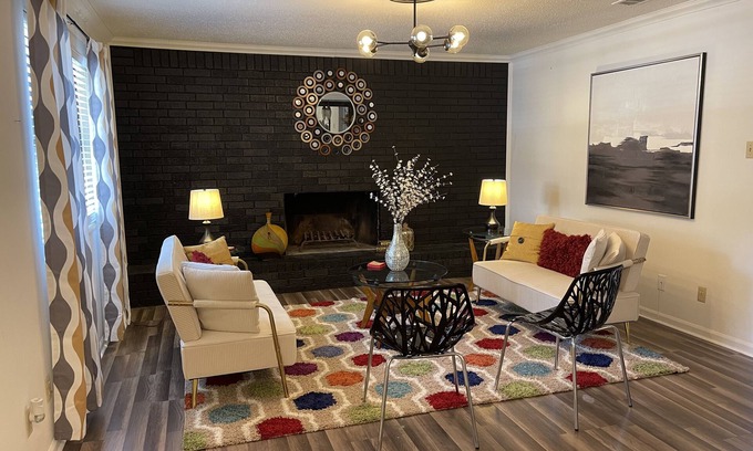 Hot Springs Condo | Lucky #9 HOT SPRINGS - 2 bed 2 bath plus Bonus room with Futon AND 3 Smart TVs