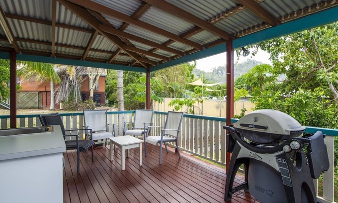 Nelly Bay House | 'Ludbrookes' is a classic, family, holiday home located in a quiet residential street of Nelly Bay.