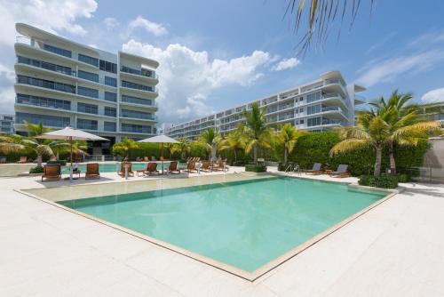 Crespo Apartment | Lujoso Apartamento Con Salida Directa A La Playa Edificio Morros Eco