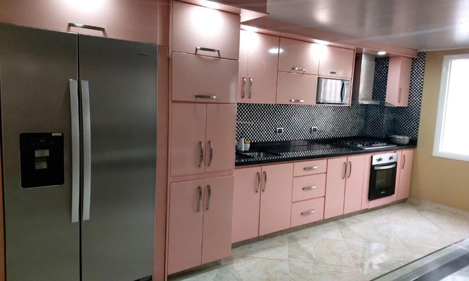 La Estrella Apartment | Lujoso apartamento amoblado a tan solo dos cuadras del parque principal.