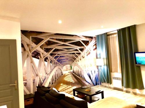 Cret de Roc Apartment | Lulu Philipp coté cour